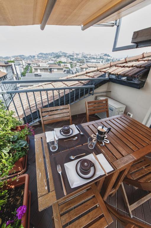 Cute & Cozy Terrace Apartment Bergamo Room photo